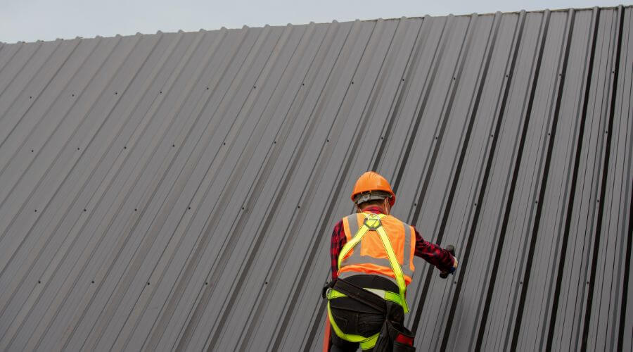 Professional metal roof installation services in Guntersville, AL